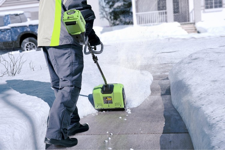 Снегоуборщик (электролопата) аккумуляторный GREENWORKS GD60SSK4 60V 2602607UB №14