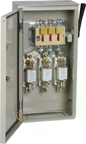 Ящик IEK ЯРП-250А У1 IP54 с рубильником и предохранителями YARP-250-74-54 №1